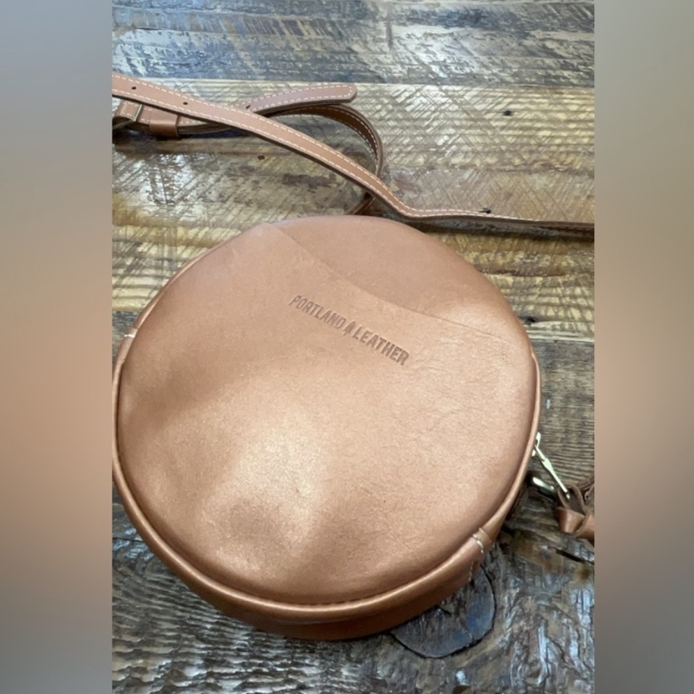 Portland Leather goods copper small circle Crossbody
